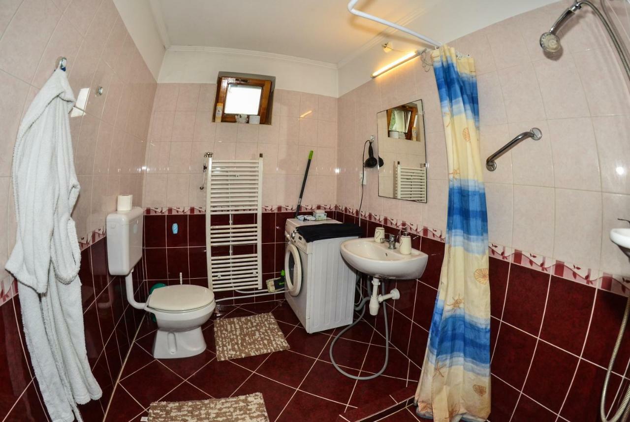 Klara Apartman Szentes Buitenkant foto